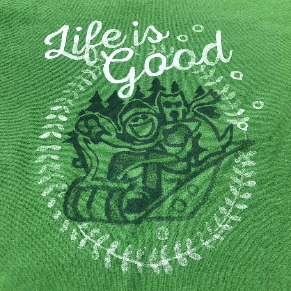 Life is good tee shirt top sleighing dogs winter sleigh Christmas